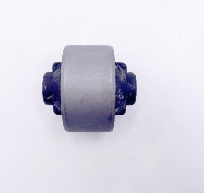 XIN 48069-06140より低いコントロール アームのブッシュの取り替えODM 0